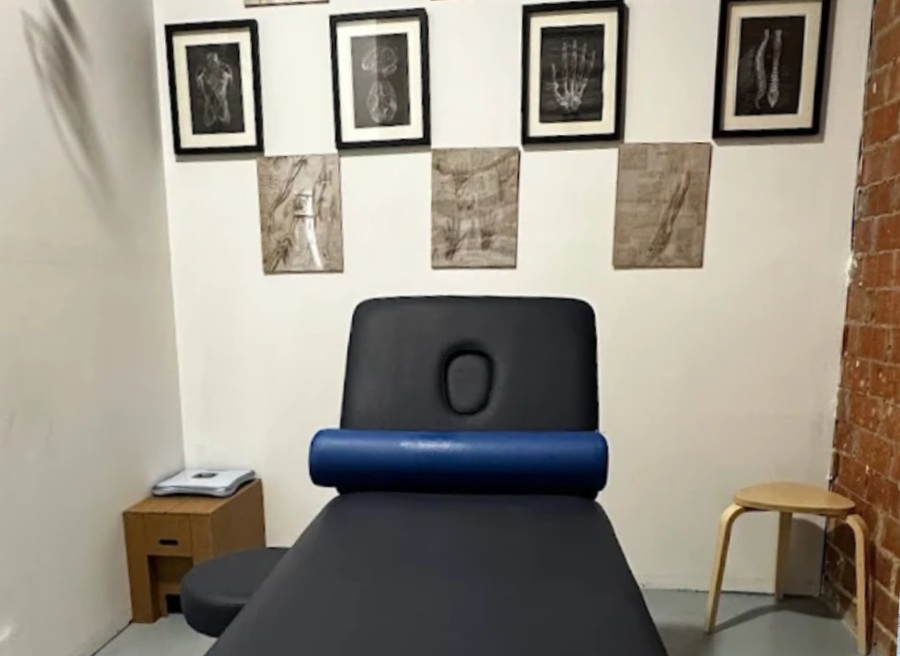 sala de fisioterapia cn cuadros