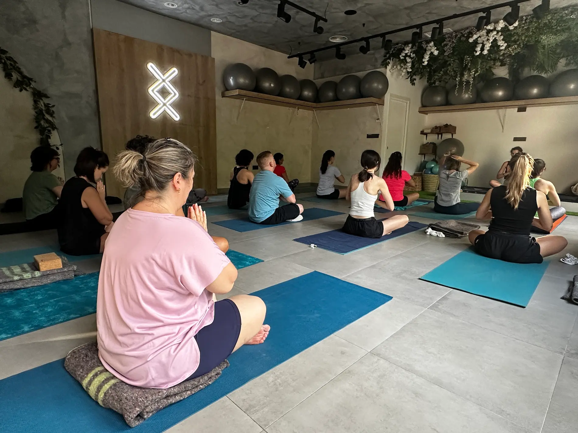 Sesión de yoga en Leganés